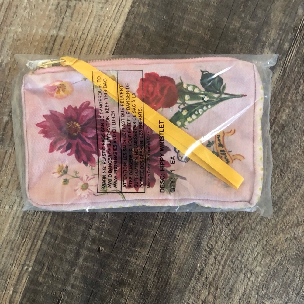 Last one! PINK FLORAL WRISTLET ZIPPER POUCH - HIPPY GARDNER - Picture 3 of 5